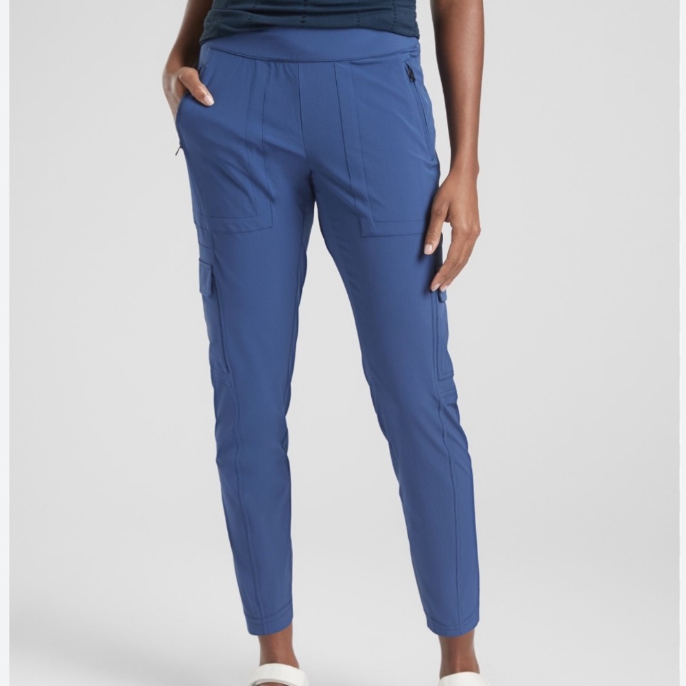 Like New Athleta Chelsea Joggers, Damask Blue, Size 6